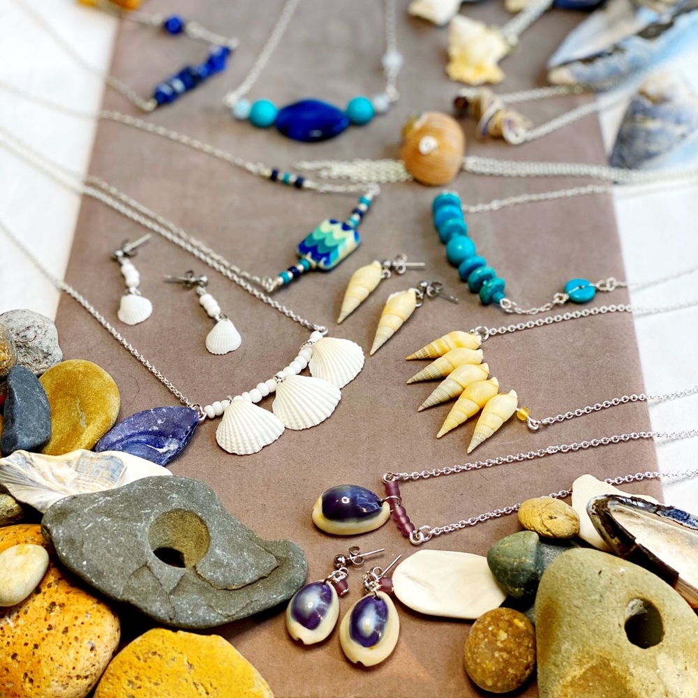 Tiny Natural White & Lavender Coquina Shell Set - Picture 7 of 7